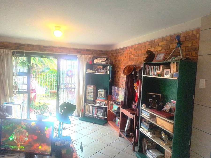 7 Bedroom Property for Sale in Brackendowns Gauteng