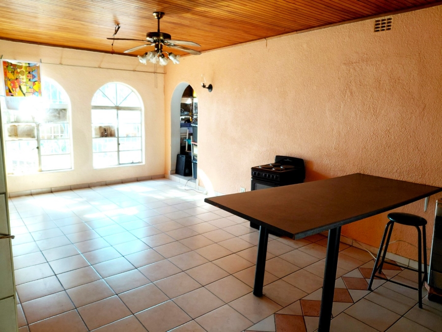 5 Bedroom Property for Sale in Klipwater Gauteng