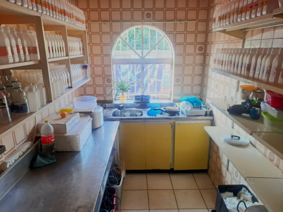 5 Bedroom Property for Sale in Klipwater Gauteng