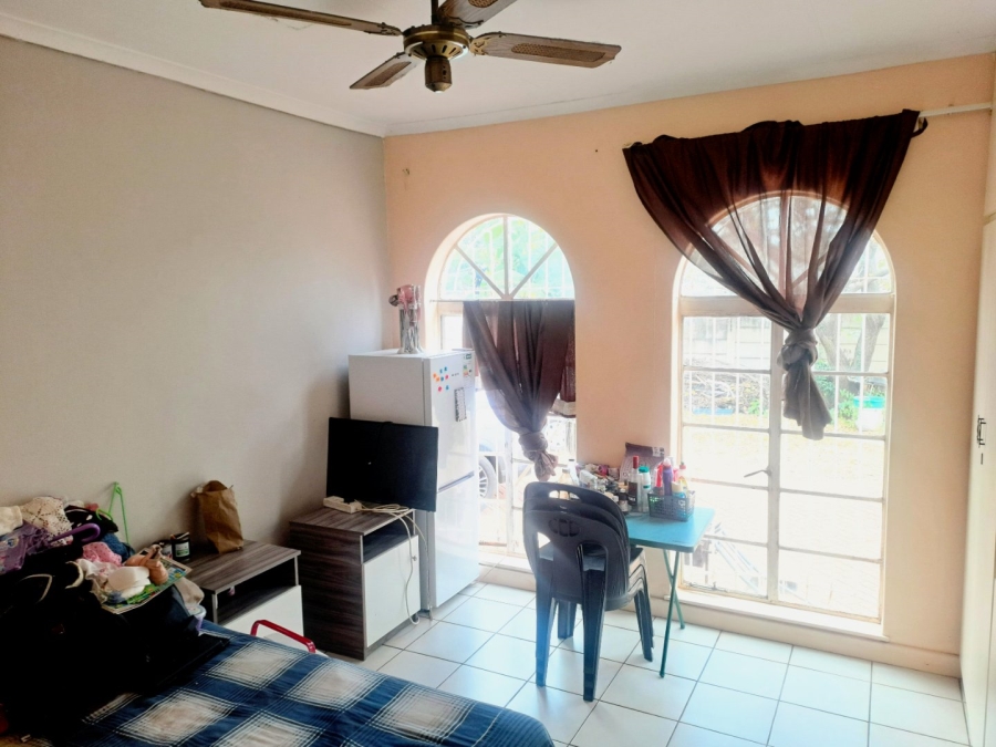5 Bedroom Property for Sale in Klipwater Gauteng