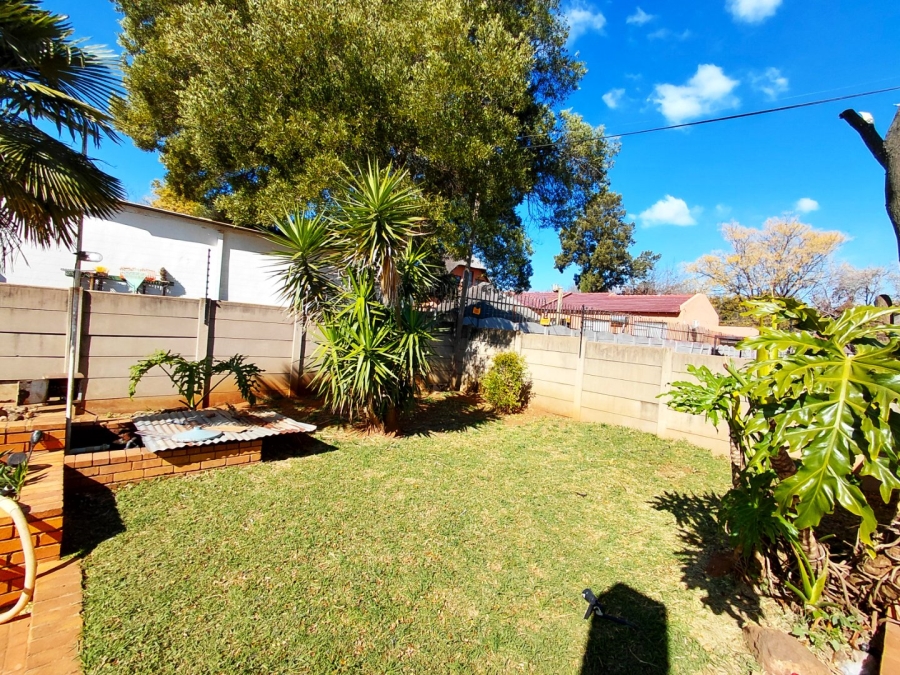5 Bedroom Property for Sale in Klipwater Gauteng