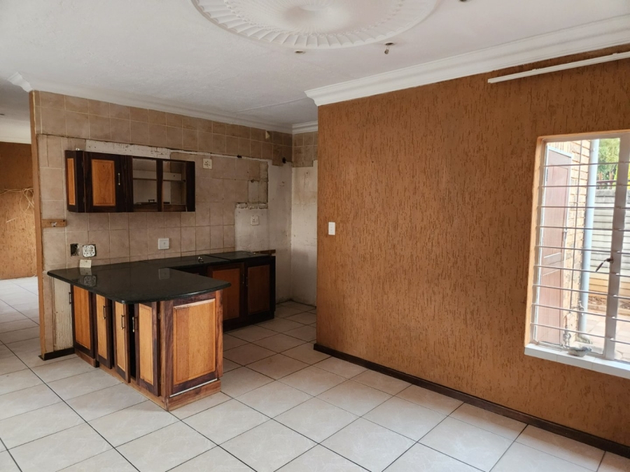  Bedroom Property for Sale in Amandasig Gauteng