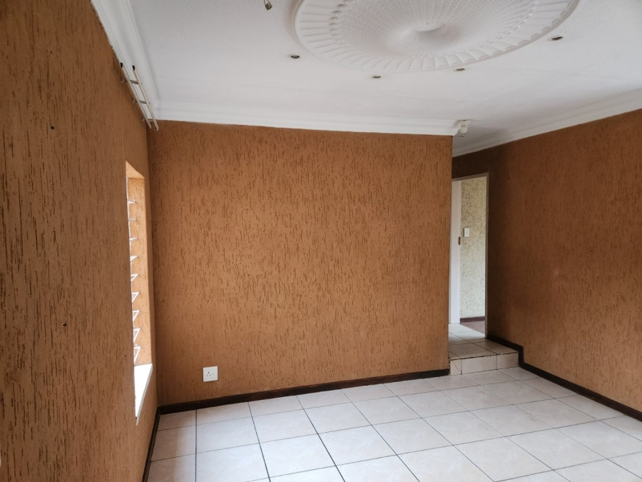  Bedroom Property for Sale in Amandasig Gauteng