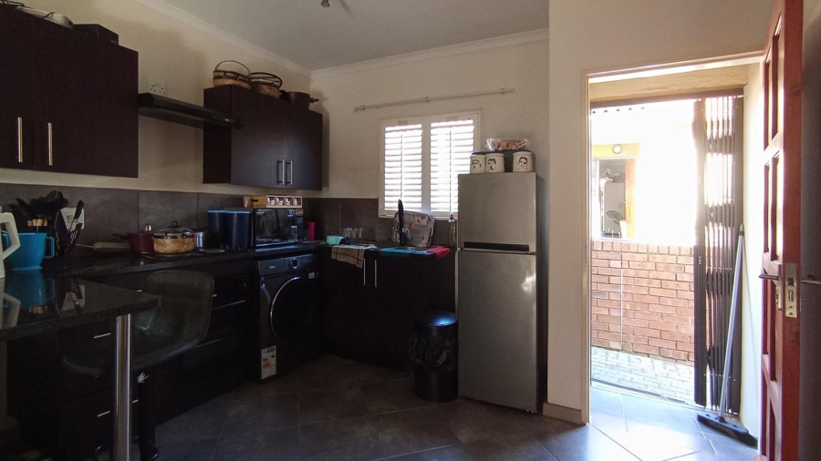 2 Bedroom Property for Sale in The Reeds Gauteng