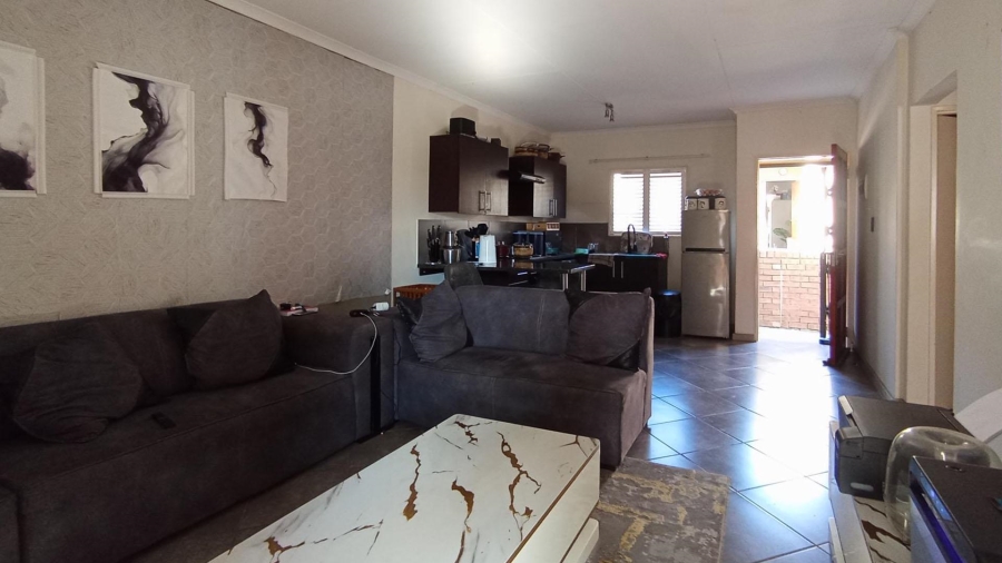 2 Bedroom Property for Sale in The Reeds Gauteng