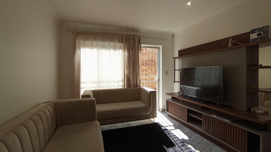 2 Bedroom Property for Sale in Kosmosdal Gauteng