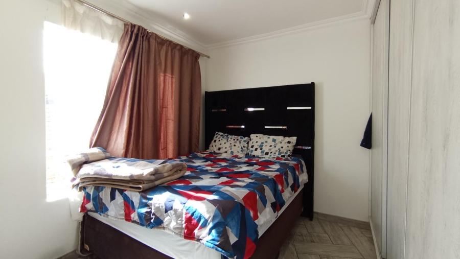 2 Bedroom Property for Sale in Kosmosdal Gauteng