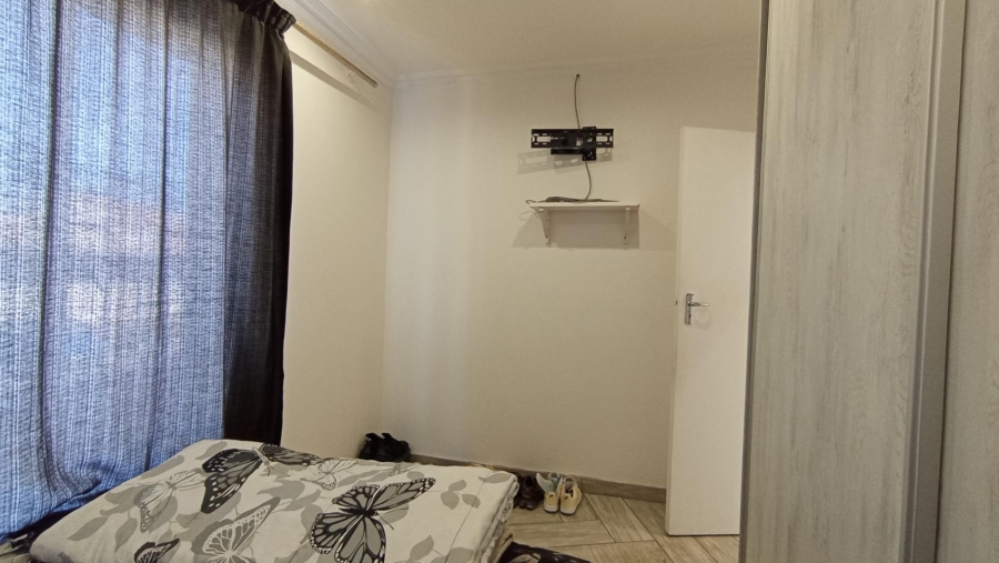 2 Bedroom Property for Sale in Kosmosdal Gauteng