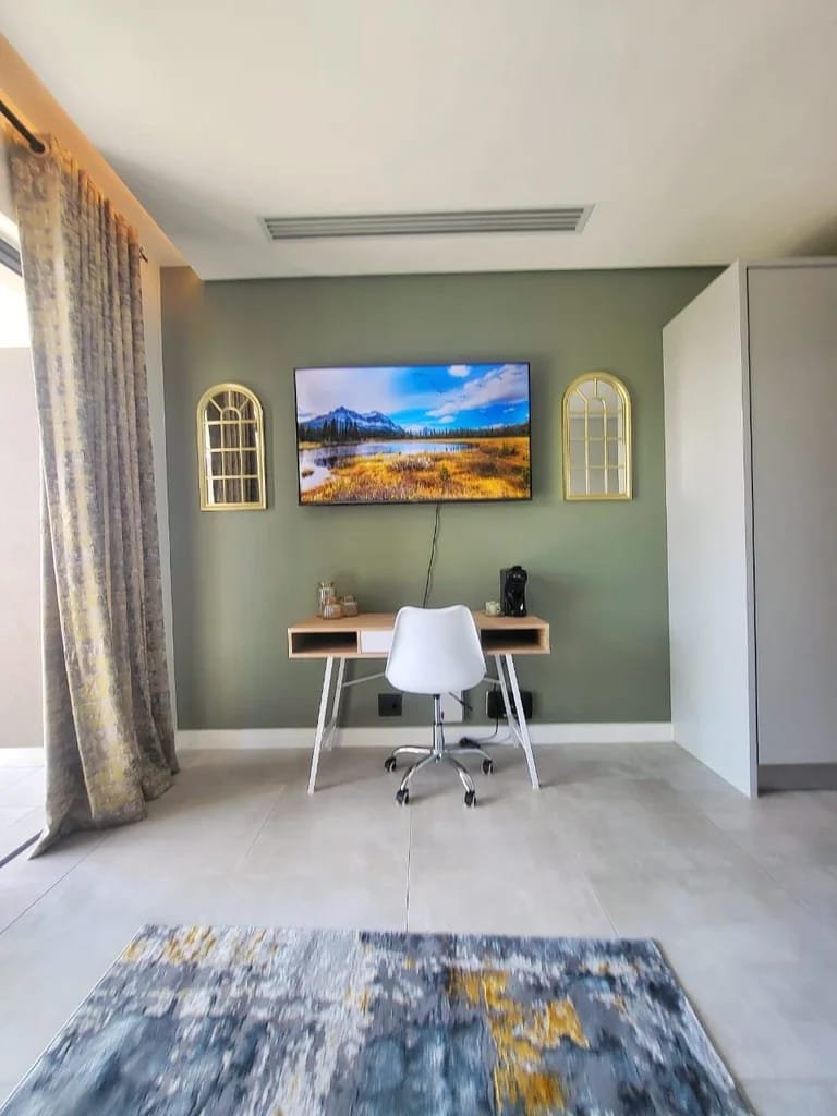 To Let  Bedroom Property for Rent in Waterfall Gauteng