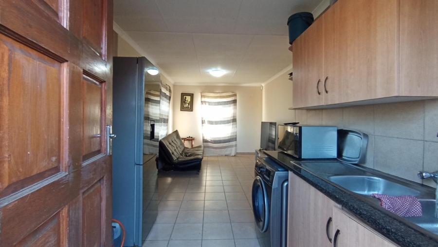 3 Bedroom Property for Sale in Olievenhoutbosch Gauteng