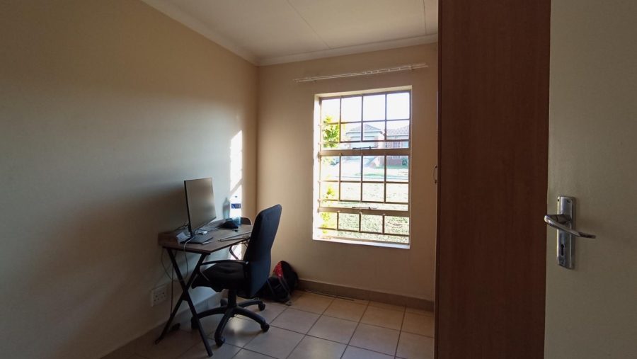 3 Bedroom Property for Sale in Olievenhoutbosch Gauteng