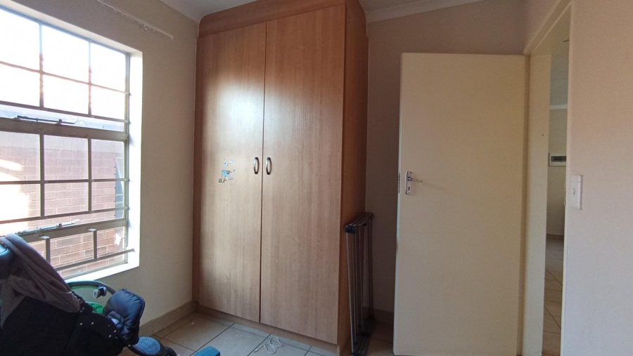 3 Bedroom Property for Sale in Olievenhoutbosch Gauteng