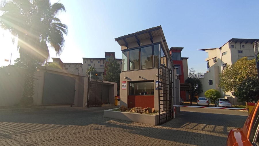 1 Bedroom Property for Sale in Amberfield Gauteng