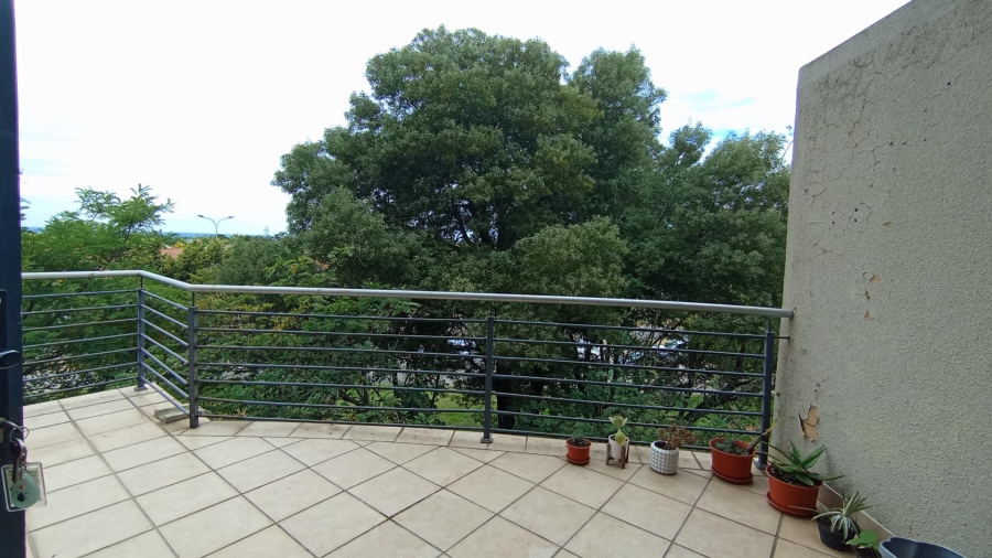 1 Bedroom Property for Sale in Amberfield Gauteng