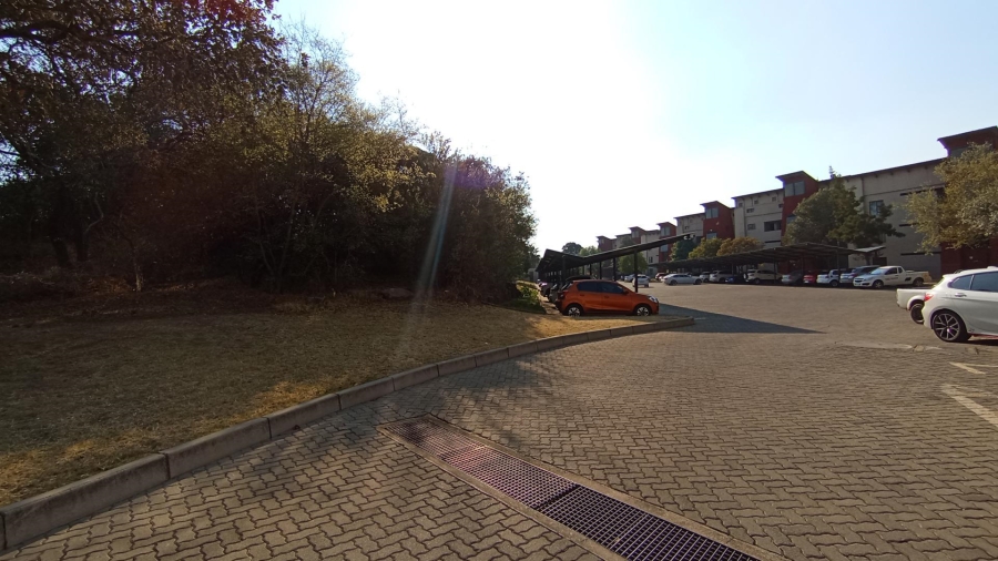 1 Bedroom Property for Sale in Amberfield Gauteng