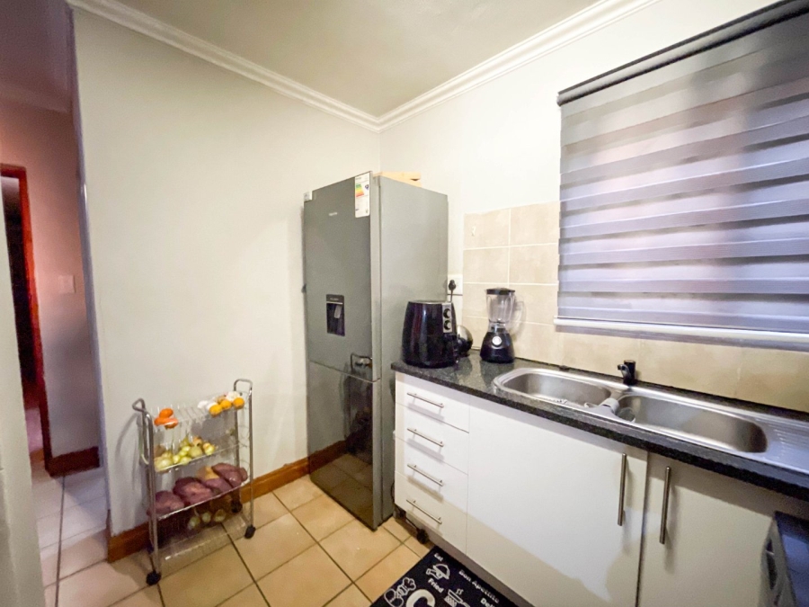 To Let 3 Bedroom Property for Rent in Halfway Gardens Gauteng