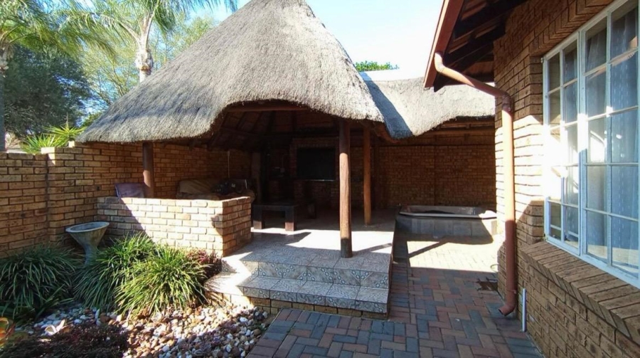 3 Bedroom Property for Sale in Amberfield Gauteng