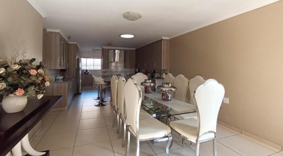3 Bedroom Property for Sale in Amberfield Gauteng