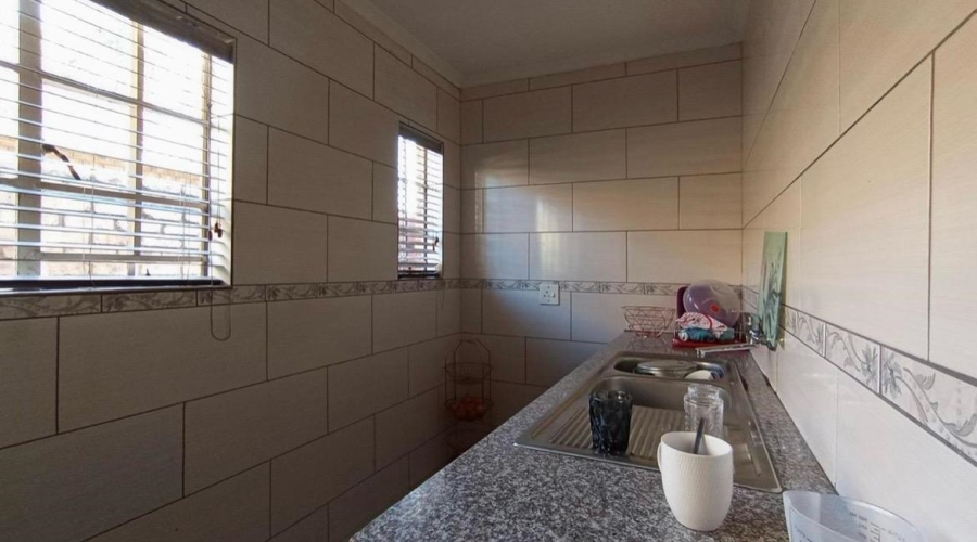 3 Bedroom Property for Sale in Amberfield Gauteng