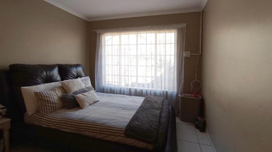 3 Bedroom Property for Sale in Amberfield Gauteng