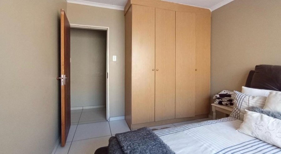 3 Bedroom Property for Sale in Amberfield Gauteng