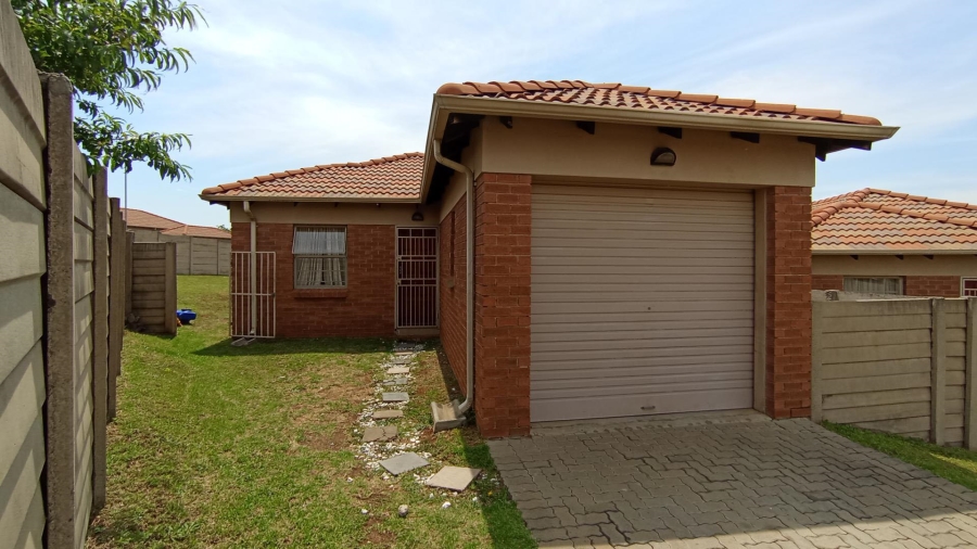 3 Bedroom Property for Sale in Olievenhoutbosch Gauteng