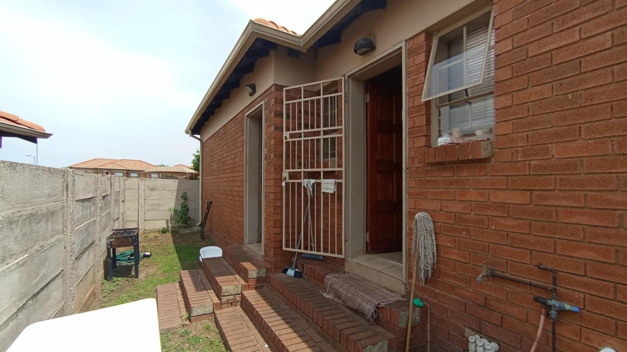 3 Bedroom Property for Sale in Olievenhoutbosch Gauteng