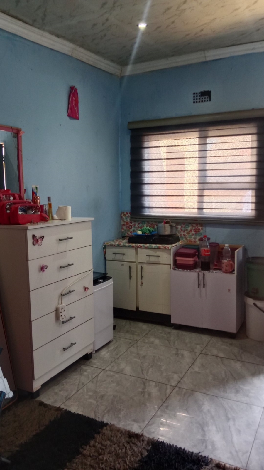 5 Bedroom Property for Sale in Chiawelo Gauteng