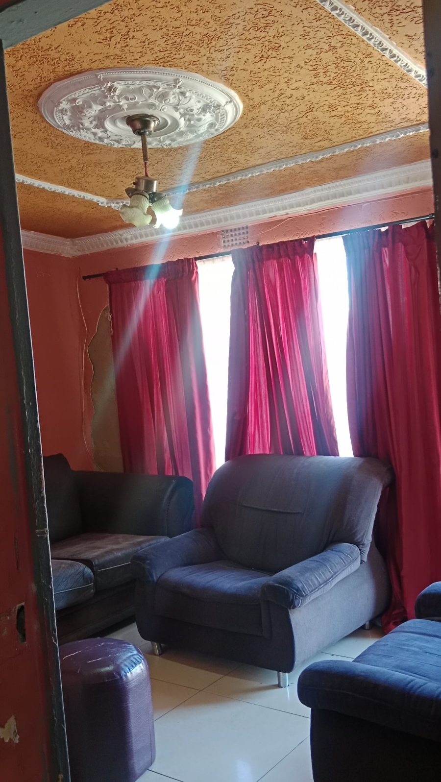 5 Bedroom Property for Sale in Chiawelo Gauteng