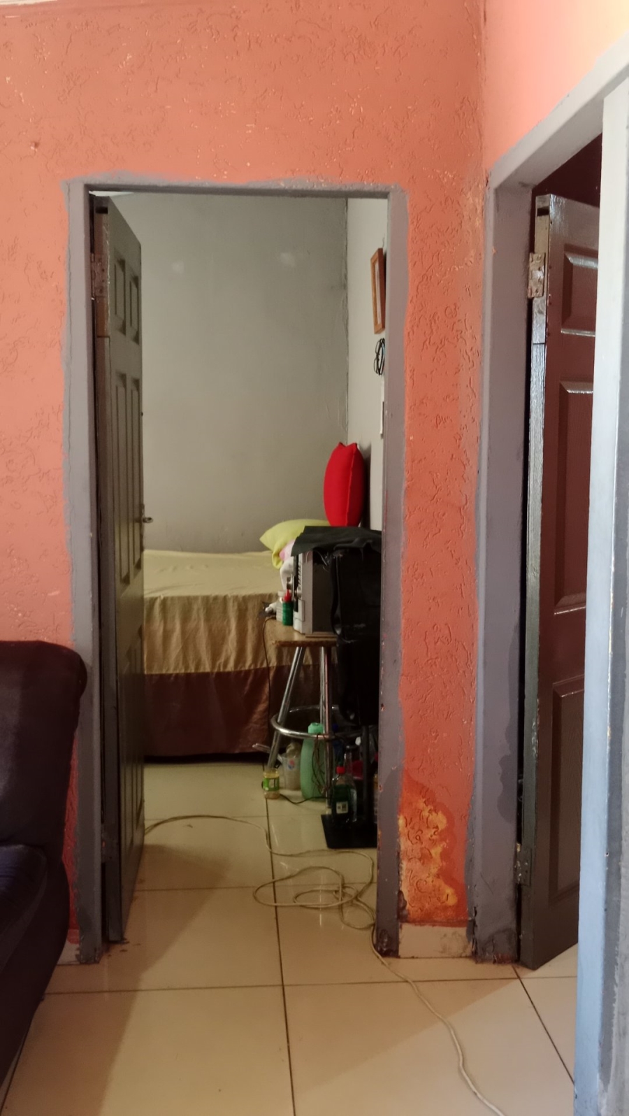 5 Bedroom Property for Sale in Chiawelo Gauteng