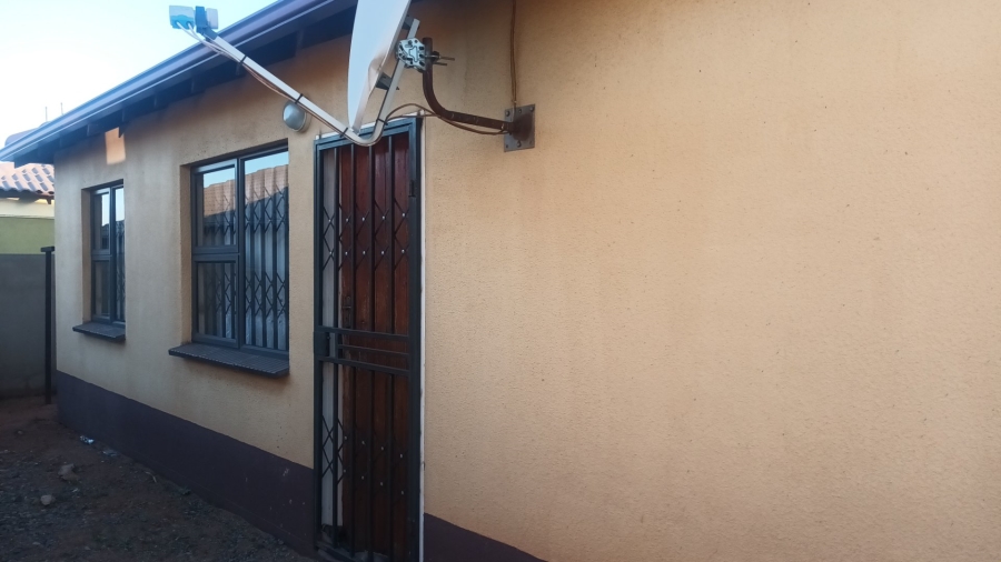 3 Bedroom Property for Sale in Windmill Park Gauteng