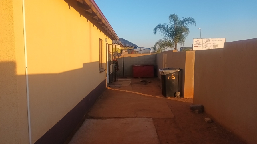 3 Bedroom Property for Sale in Windmill Park Gauteng