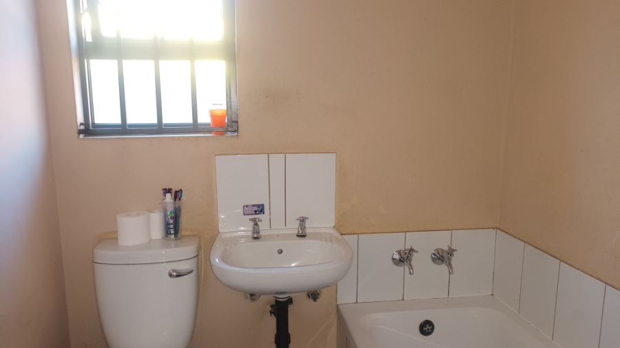 3 Bedroom Property for Sale in Windmill Park Gauteng