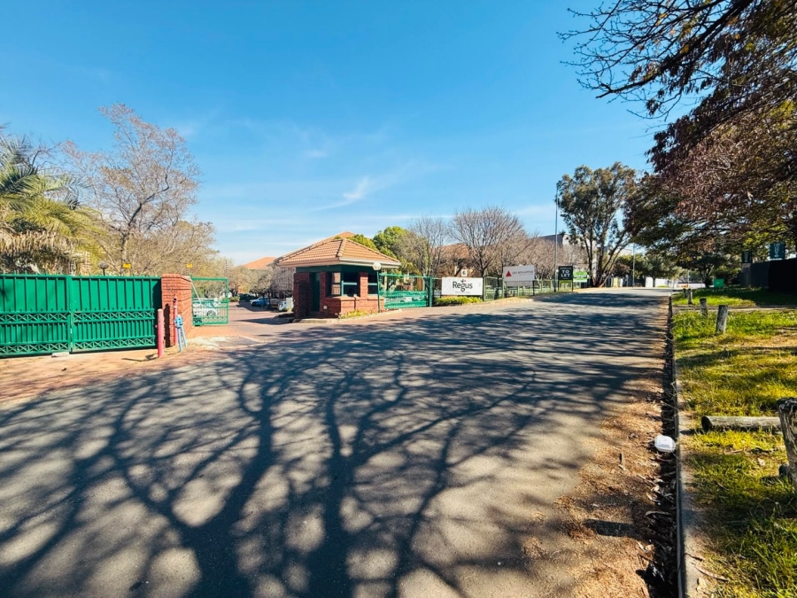 To Let Commercial Property for Rent in Sunninghill Gauteng