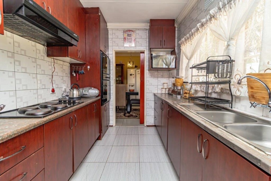 4 Bedroom Property for Sale in Birch Acres Gauteng