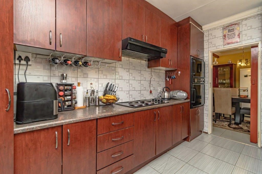 4 Bedroom Property for Sale in Birch Acres Gauteng