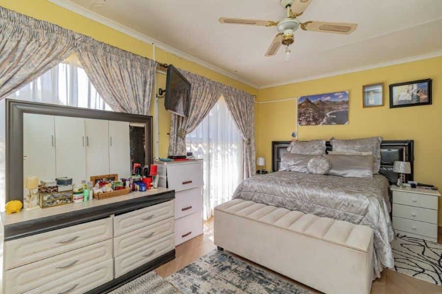 4 Bedroom Property for Sale in Birch Acres Gauteng