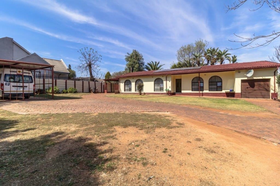 4 Bedroom Property for Sale in Birch Acres Gauteng
