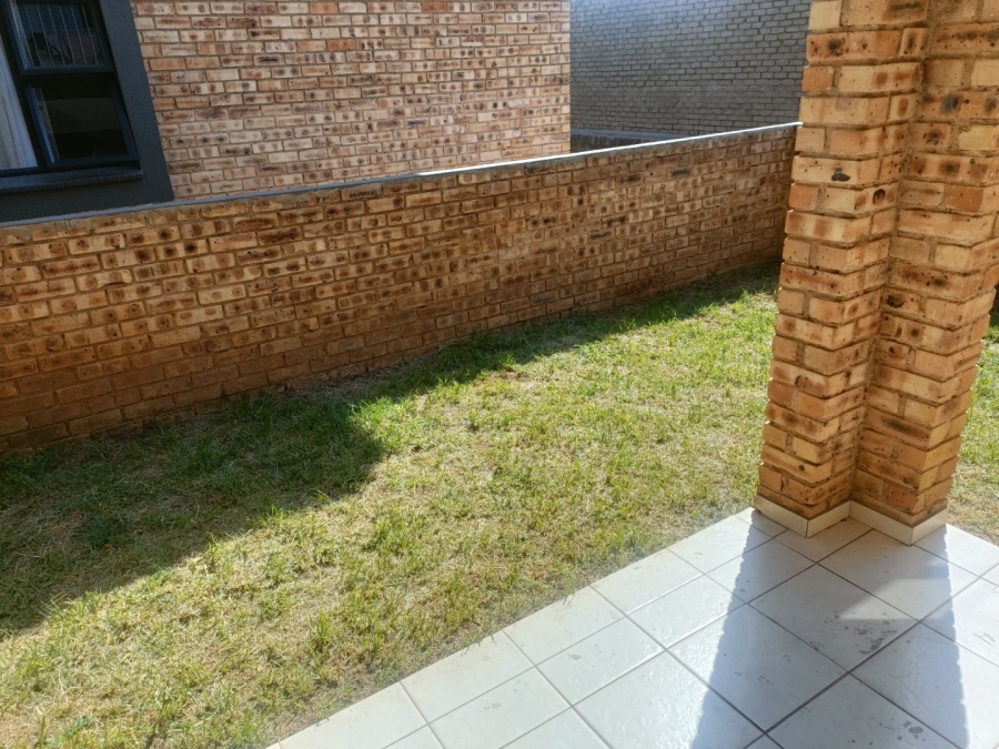 2 Bedroom Property for Sale in Rynfield A H Gauteng