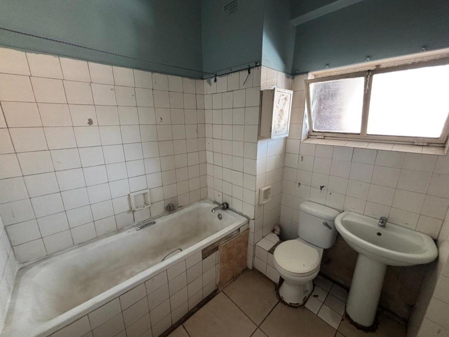 2 Bedroom Property for Sale in Pretoria Central Gauteng