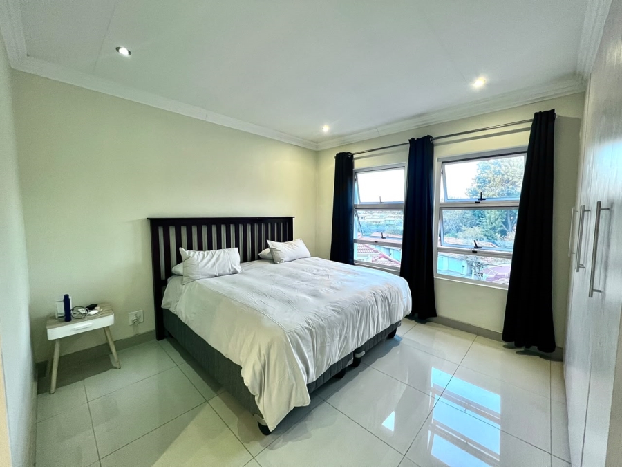 2 Bedroom Property for Sale in Illovo Gauteng