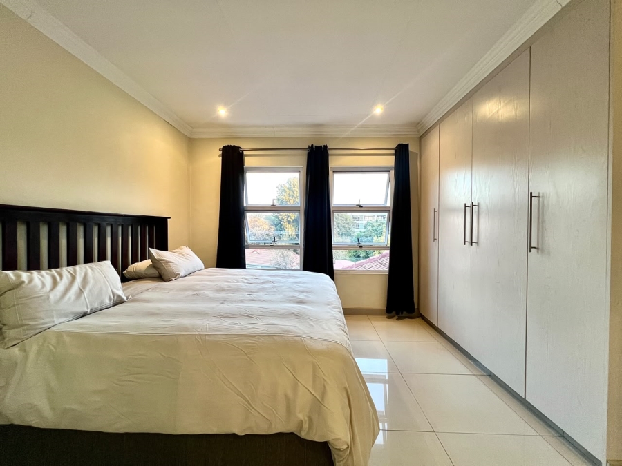 2 Bedroom Property for Sale in Illovo Gauteng