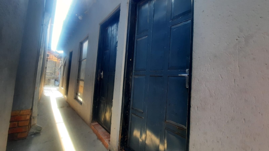 9 Bedroom Property for Sale in Isithame Gauteng