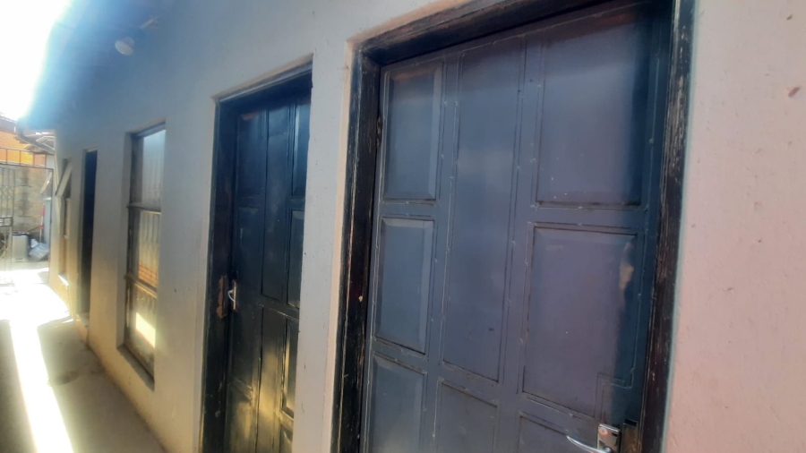 9 Bedroom Property for Sale in Isithame Gauteng
