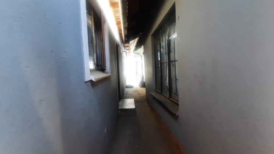 9 Bedroom Property for Sale in Isithame Gauteng