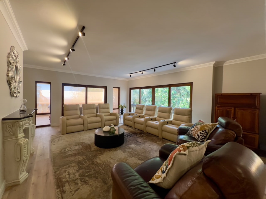5 Bedroom Property for Sale in Waterkloof Gauteng