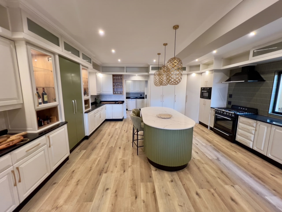 5 Bedroom Property for Sale in Waterkloof Gauteng