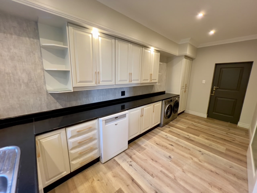 5 Bedroom Property for Sale in Waterkloof Gauteng