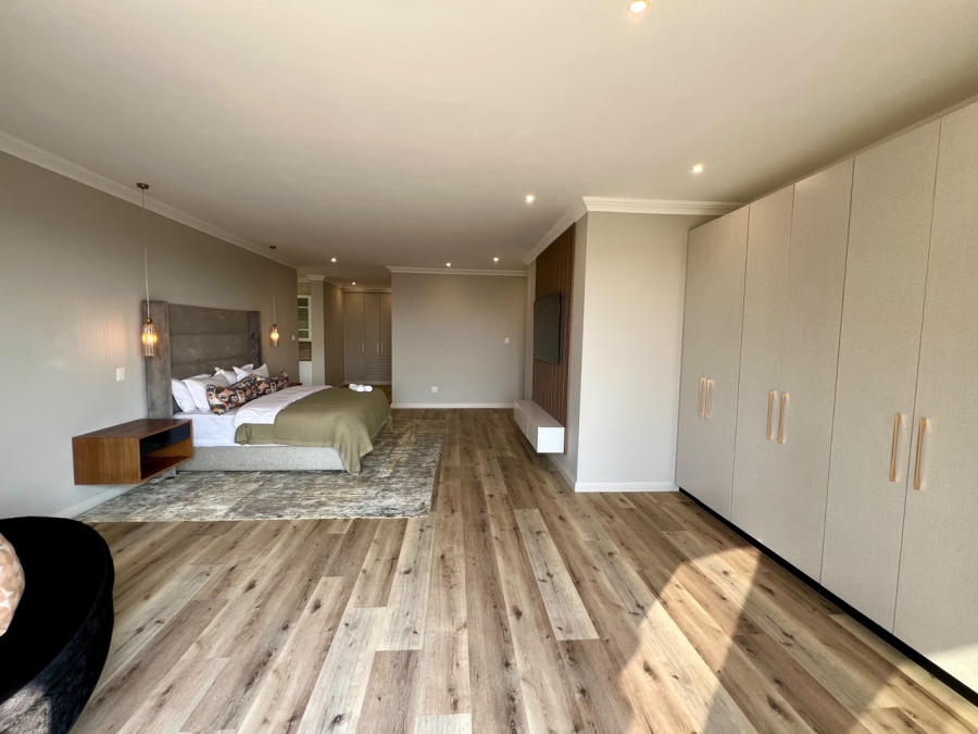 5 Bedroom Property for Sale in Waterkloof Gauteng