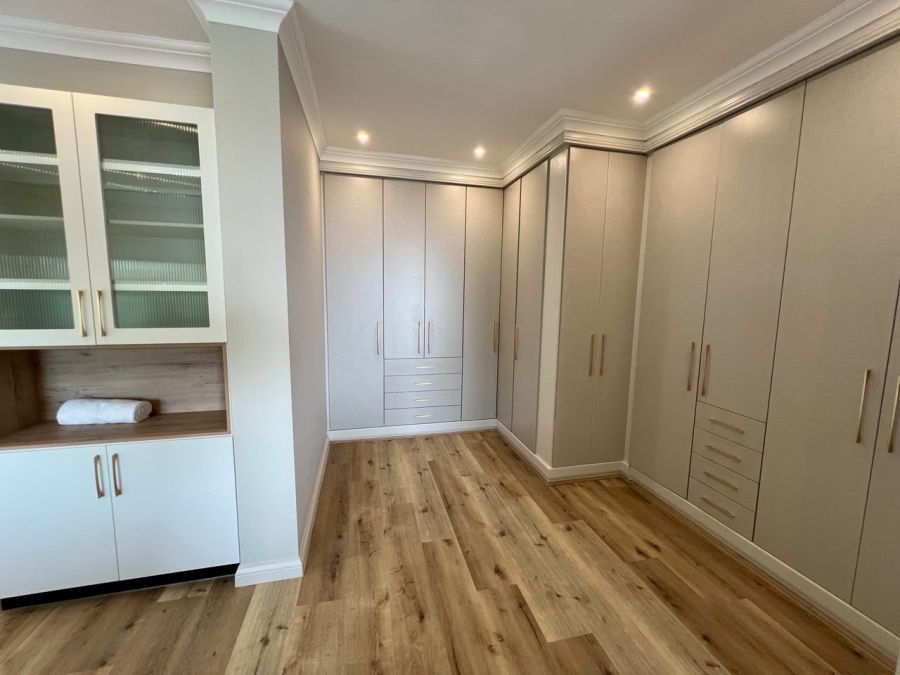 5 Bedroom Property for Sale in Waterkloof Gauteng
